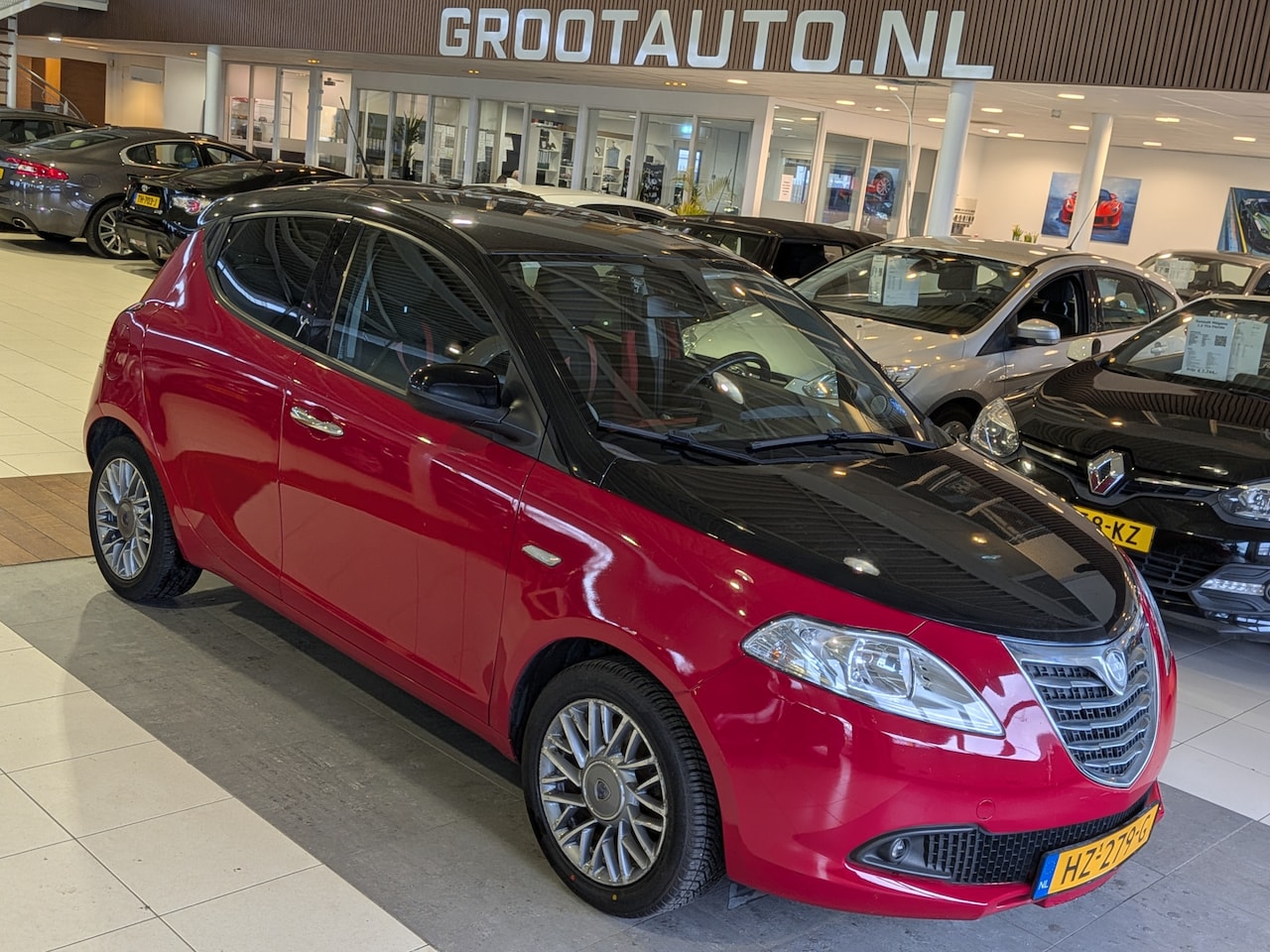 Lancia Y(psilon) - Ypsilon 1.2 Platinum Airco, Stuurbekrachtiging - AutoWereld.nl