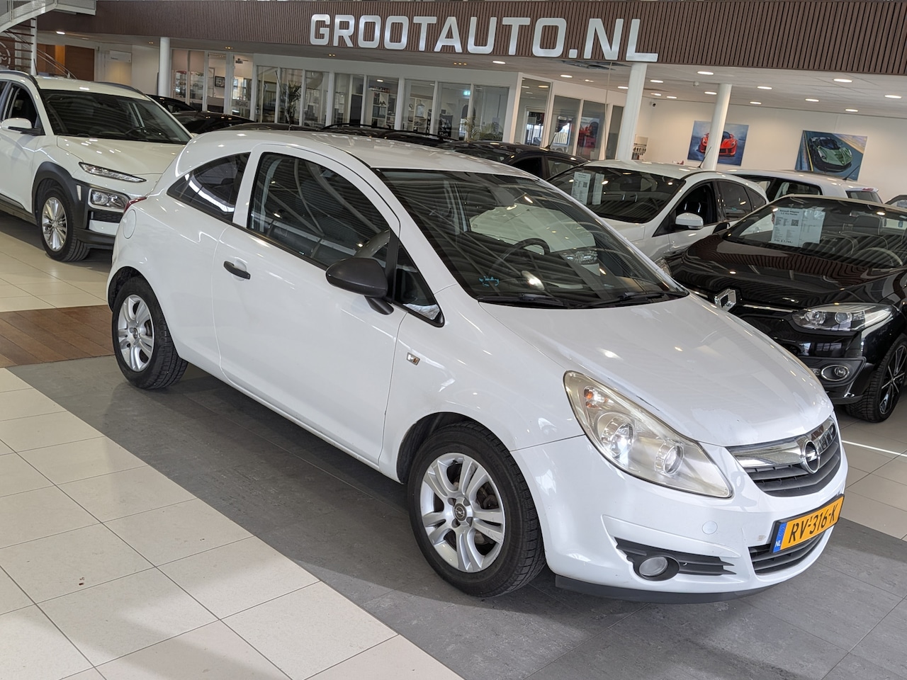Opel Corsa - 1.4-16V Sport OPKNAPPER Airco, Stuurbekrachtiging - AutoWereld.nl