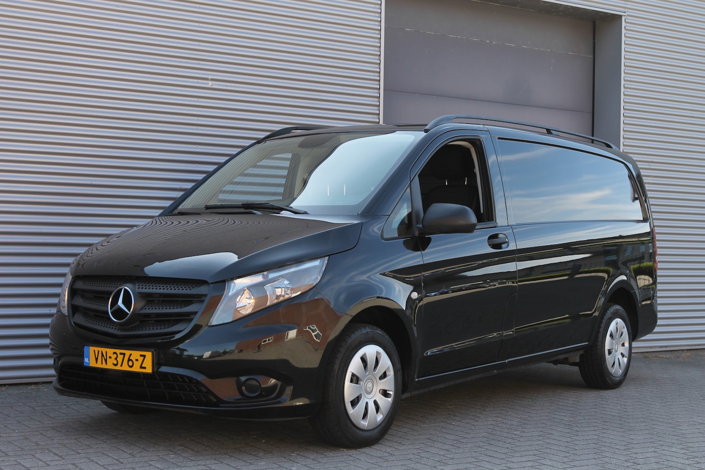 Mercedes-Benz Vito - 111 CDI I L3 I 3 Pers. I Climate I Cruise I Camera I Navi - AutoWereld.nl