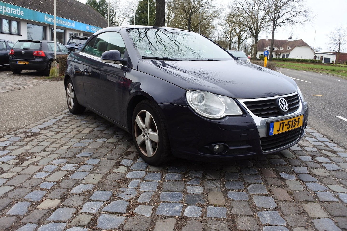 Volkswagen Eos - 2.0-16v FSI goed rijdend apk 26-4-2027 nette auto - AutoWereld.nl
