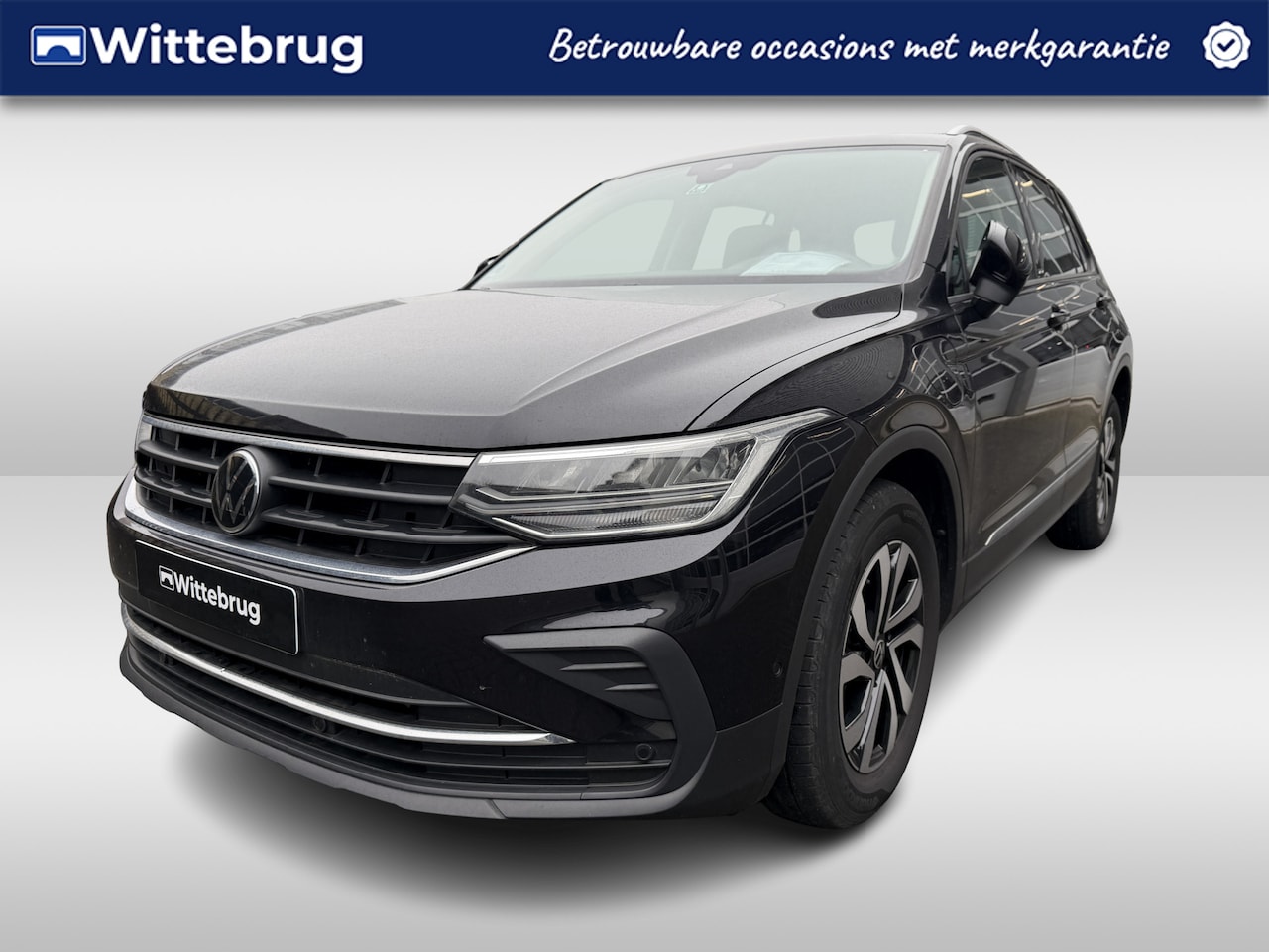 Volkswagen Tiguan - 1.4 TSI 245pk eHybrid Life DSG Automaat Panoramadak / Digital Cockpit Pro / Voorstoelen ve - AutoWereld.nl
