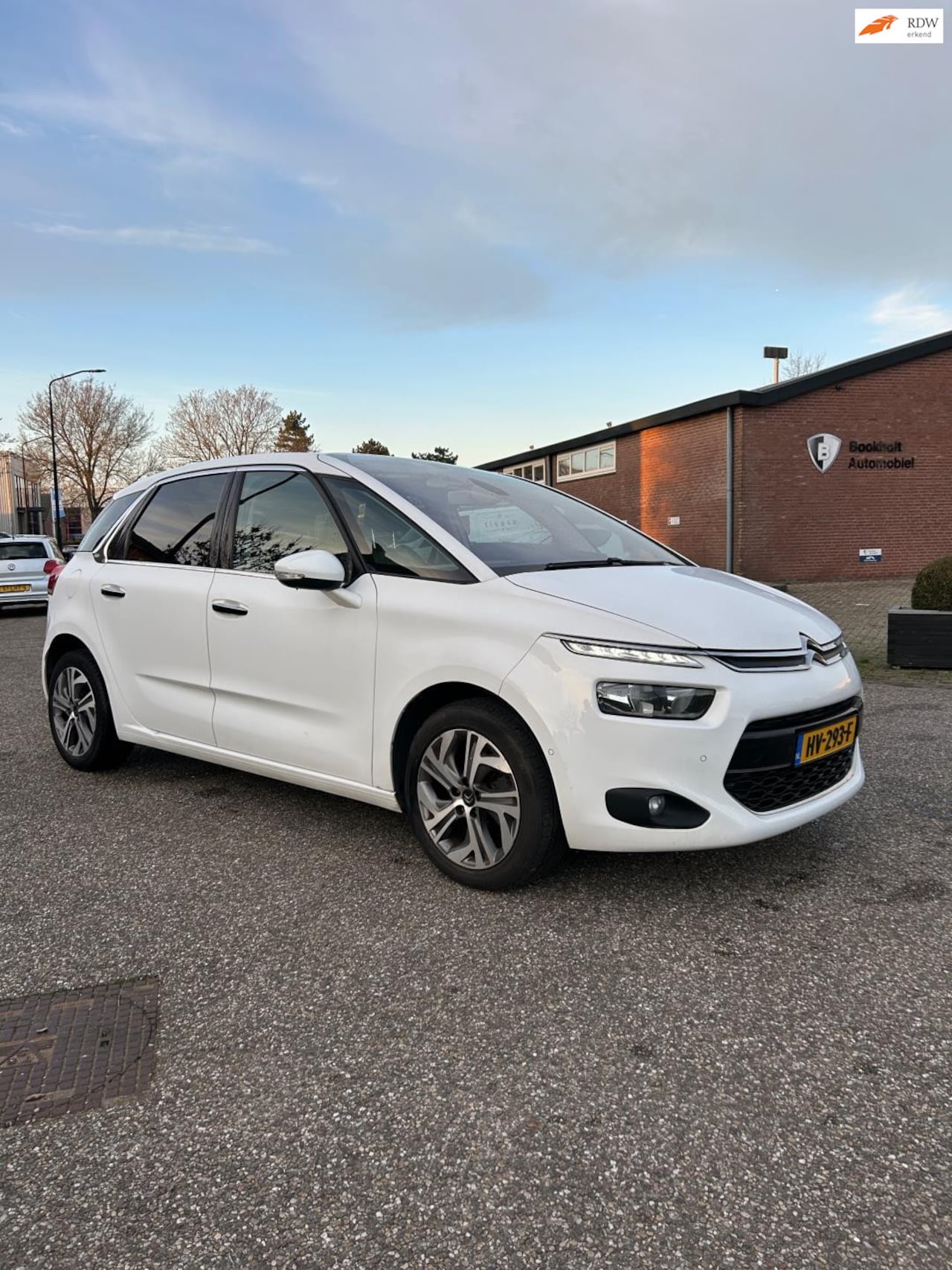Citroën C4 Picasso - 1.6 e-THP Business Full Option | Automaat - AutoWereld.nl