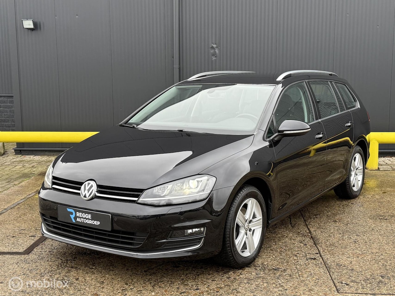 Volkswagen Golf Variant - 1.4 TSI Highline AUTOMAAT | TREKHAAK - AutoWereld.nl