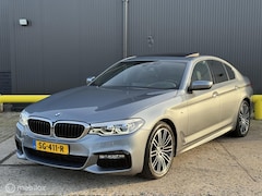 BMW 5-serie - 520i High Executive | M-Pakket | Pano | Bomvol