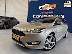 Ford Focus Wagon - 1.0 Titanium / bj.2016 / champagne / camera/ navigatie / sportvelgen / climate / APK 01/20