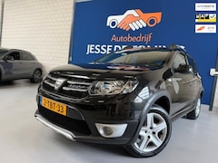 Dacia Sandero Stepway - 0.9 TCe Lauréate / bj.2014 / 1e eigenaar / NAP met 147353 km./ APK 01/2027 / Airco / Sport