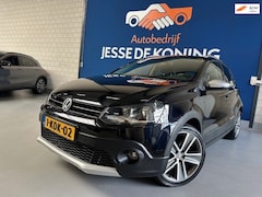 Volkswagen Polo - 1.2 TSI Cross / bj.2011 / zwart / 5 deurs / climate / sportvelgen / navigatie / APK 03/202