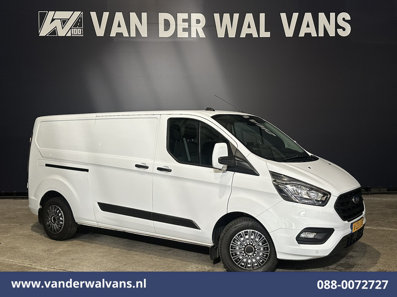Ford Transit Custom - 2.0 TDCI L2H1 Euro6 Airco | Navigatie | Apple Carplay | Cruisecontrol | Stoelverwarming LE - AutoWereld.nl