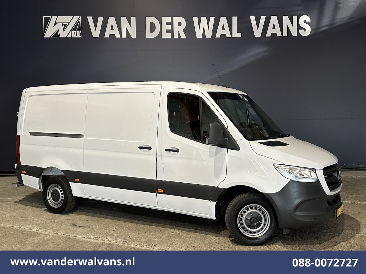 Mercedes-Benz Sprinter - 316 CDI 163pk L2H1 Achterwiel aandrijving Euro6 Airco | 2800kg Trekhaak | Camera | Apple C - AutoWereld.nl