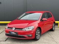 Volkswagen Golf - 1.0 TSI Highline ACC | CARPLAY | TREKHAAK