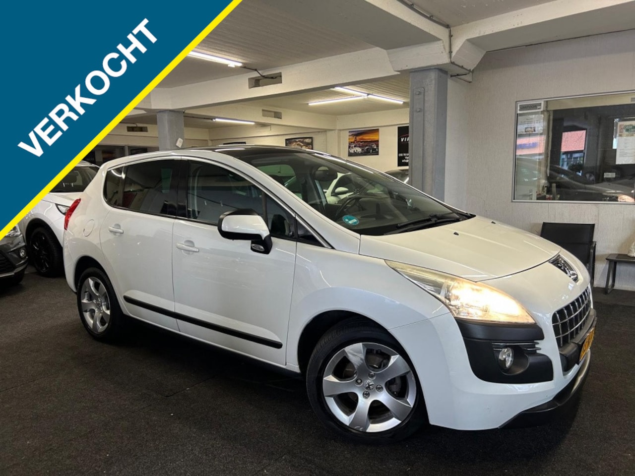 Peugeot 3008 - 1.6 VTi Première NIEUWE MOTOR*PANO*NAVI - AutoWereld.nl