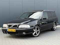 Volvo V70 - 2.3 R 240PK 208DKM - Schuifdak - Unieke Auto - Originele Staat