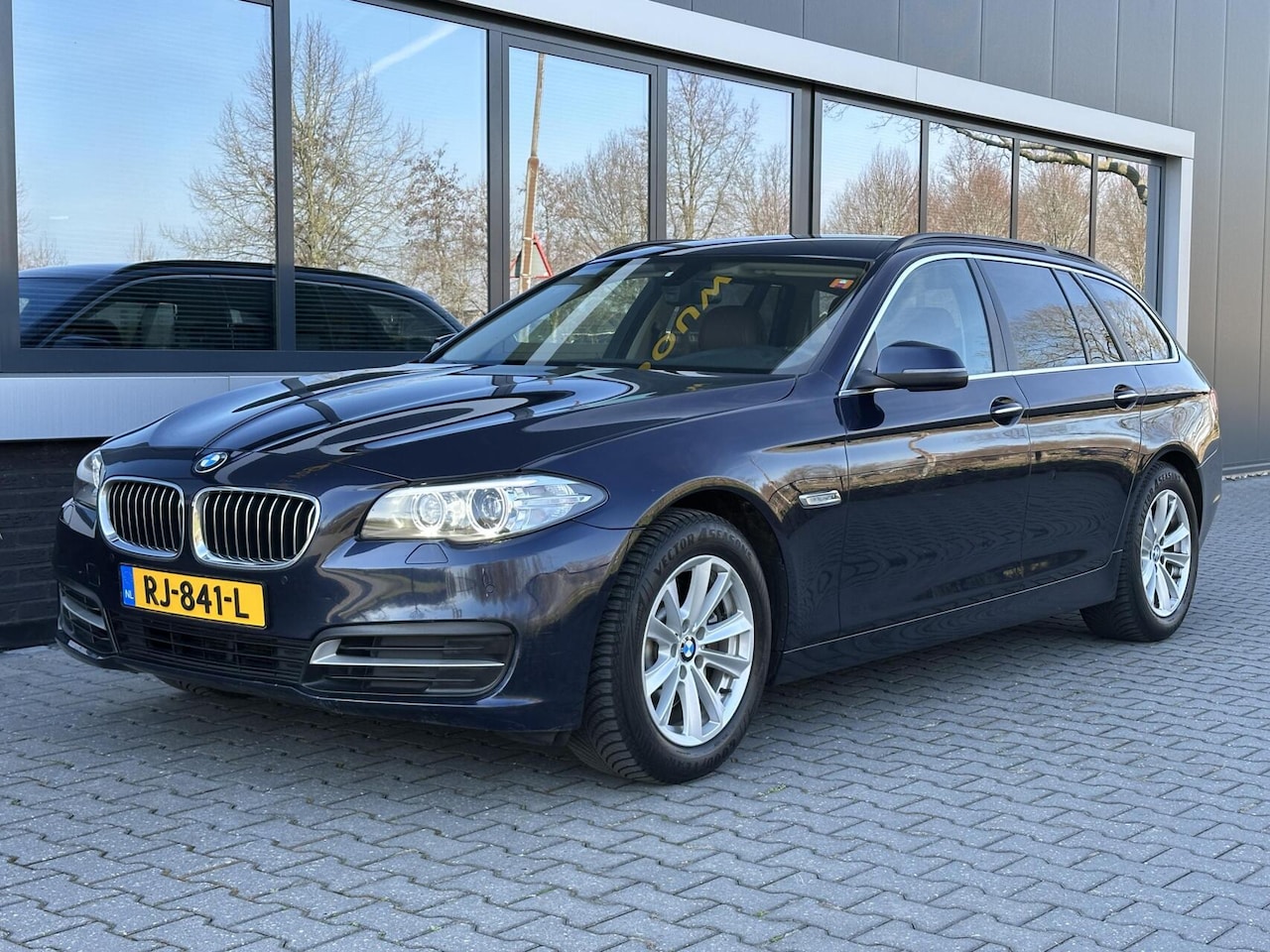 BMW 5-serie Touring - 525XD High Executive Leder - LCI - Groot Navi - AutoWereld.nl