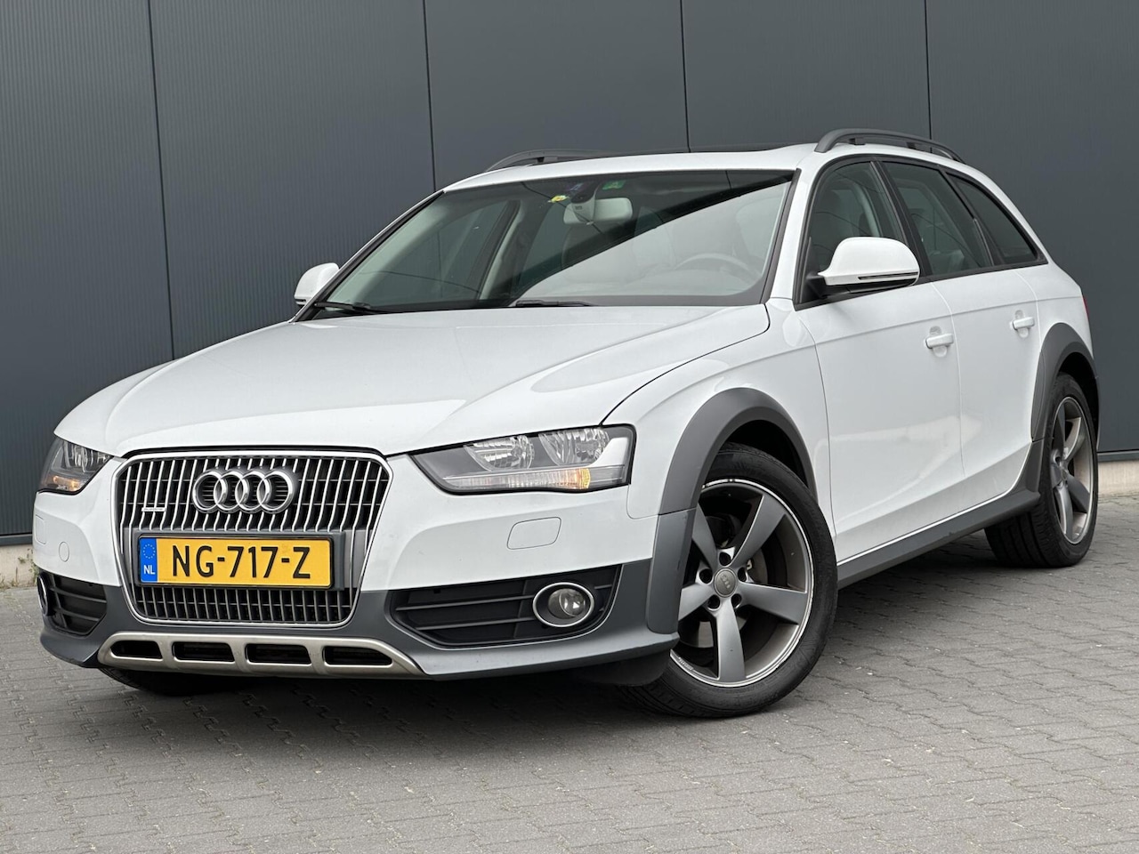 Audi A4 allroad quattro - 2.0 TFSI Pro Line Leder - Pano - DAB+ - Navi - Facelift - AutoWereld.nl