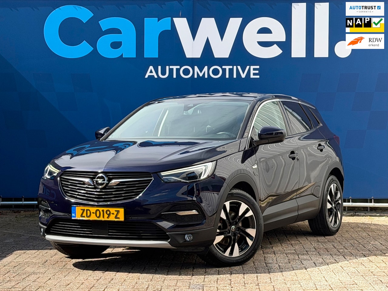 Opel Grandland X - 1.2 Turbo Innovation 2e Eigenaar|D-RiemVV|Trekhaak|Navi|STLvw|Camera|Carplay|Pano|PDC| - AutoWereld.nl