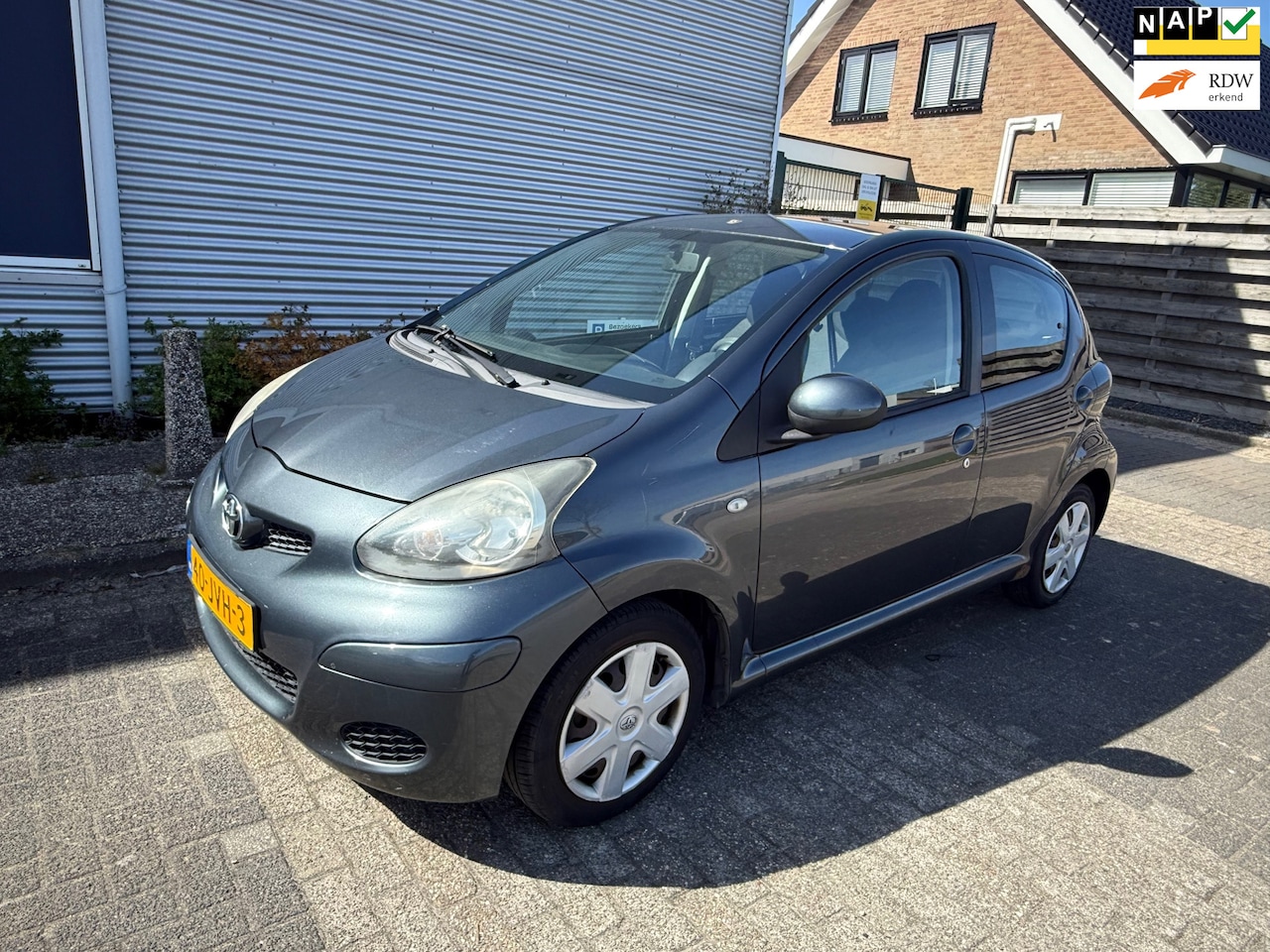 Toyota Aygo - 1.0-12V Comfort Airco Bj:2009 NAP! - AutoWereld.nl