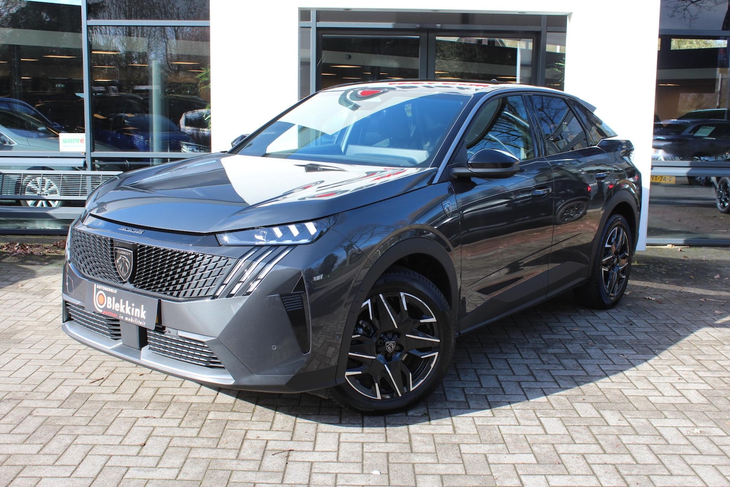 Peugeot 3008 - 1.2 Hybrid 145 GT Automaat,Massage stoelen,Adap.cruise,360 Camera - AutoWereld.nl
