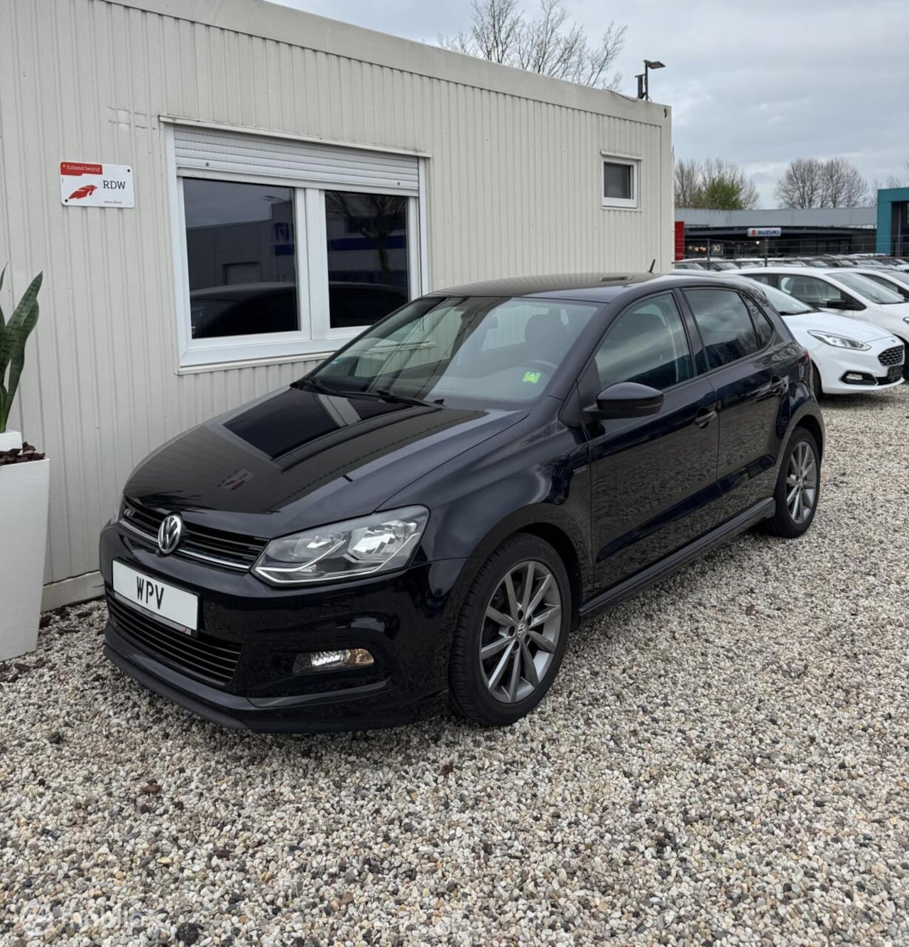 Volkswagen Polo - 1.2 TSI R-Line Edition Carplay Acc Vol Optie - AutoWereld.nl