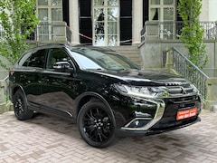 Mitsubishi Outlander - 2.0 ClearTec Automaat 7P Navi Schuifdak Leder Trekhaak 360C Camera Full Options