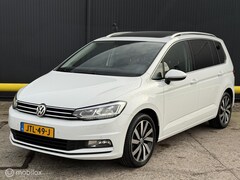 Volkswagen Touran - 1.4 TSI Highline ACC|AUTOMAAT|PANO
