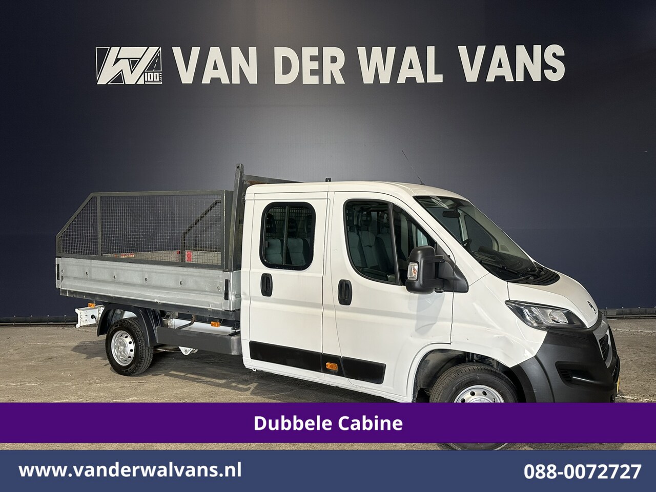 Peugeot Boxer - 2.0 BlueHDI 130pk Pick up Dubbel Cabine Open laadbak Euro6 Airco | 7-Zits | Trekhaak | Nav - AutoWereld.nl