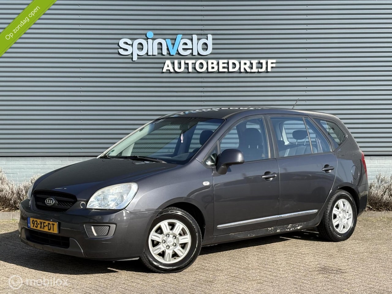 Kia Carens - 2.0 CVVT X-tra - Airco - Cruise - Trekhaak - - AutoWereld.nl
