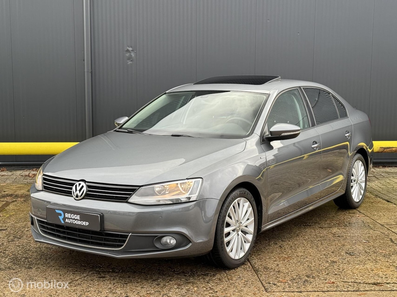 Volkswagen Jetta - 1.4 TSI Highline | AUTOMAAT | SCHUIFDAK - AutoWereld.nl