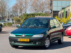Peugeot 306 - 1.8 XR | APK 24-11-2026 | Automaat | Airco | Elektrische ramen | Elektrische ramen |
