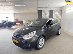 Kia Rio - 1.2 CVVT Super Pack Apk Nieuw, Cruise, Clima, Carplay, Parksensor, N.A.P, 2 sleutels, Tops