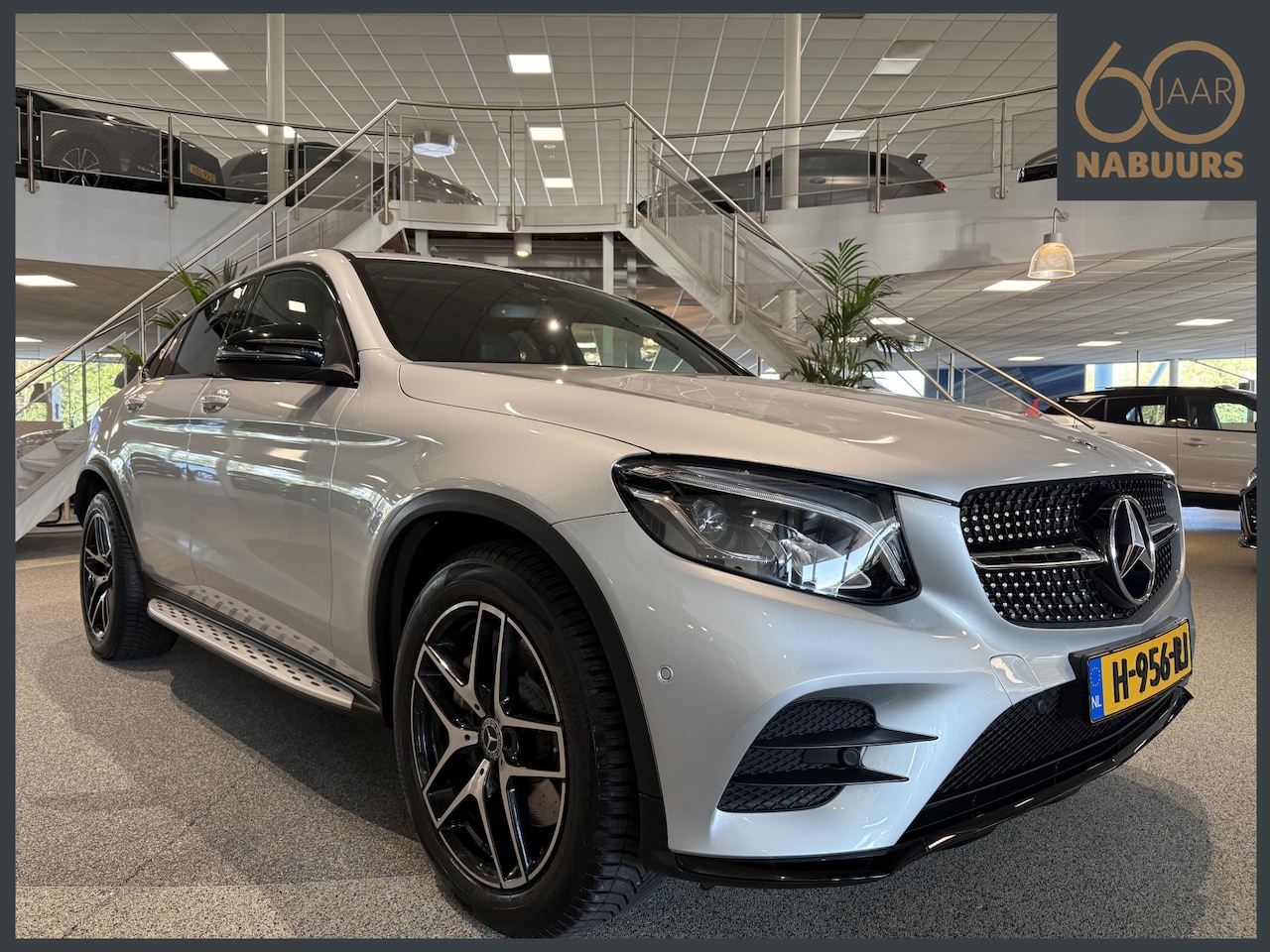 Mercedes-Benz GLC-klasse Coupé - 250 4MATIC 250 4MATIC, Schuifdak, Trekhaak, Leder, 20" - AutoWereld.nl