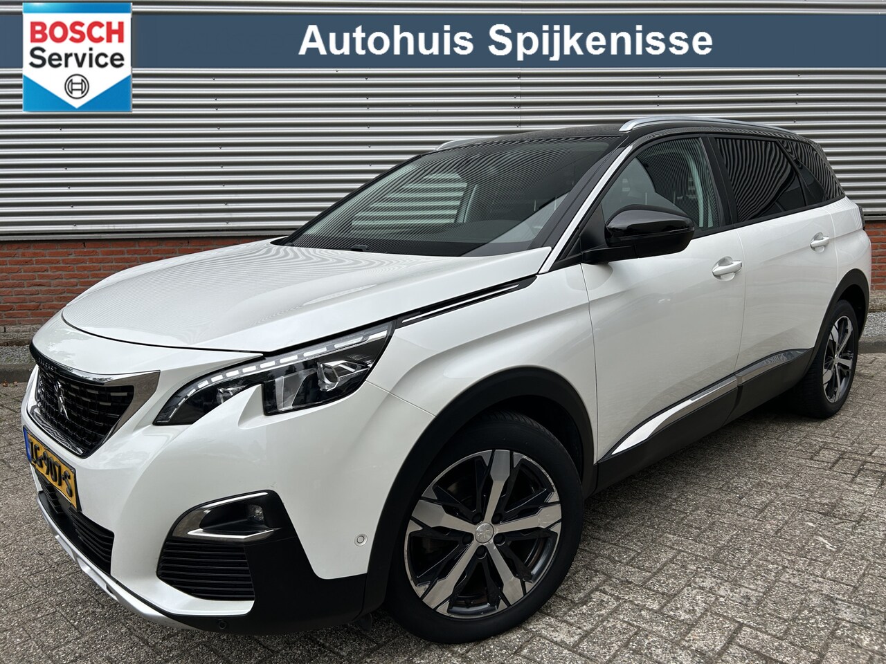 Peugeot 5008 - 1.6 PureTech GT-Line Nieuwe APK | 7 Zits | Trekhaak | LED | - AutoWereld.nl