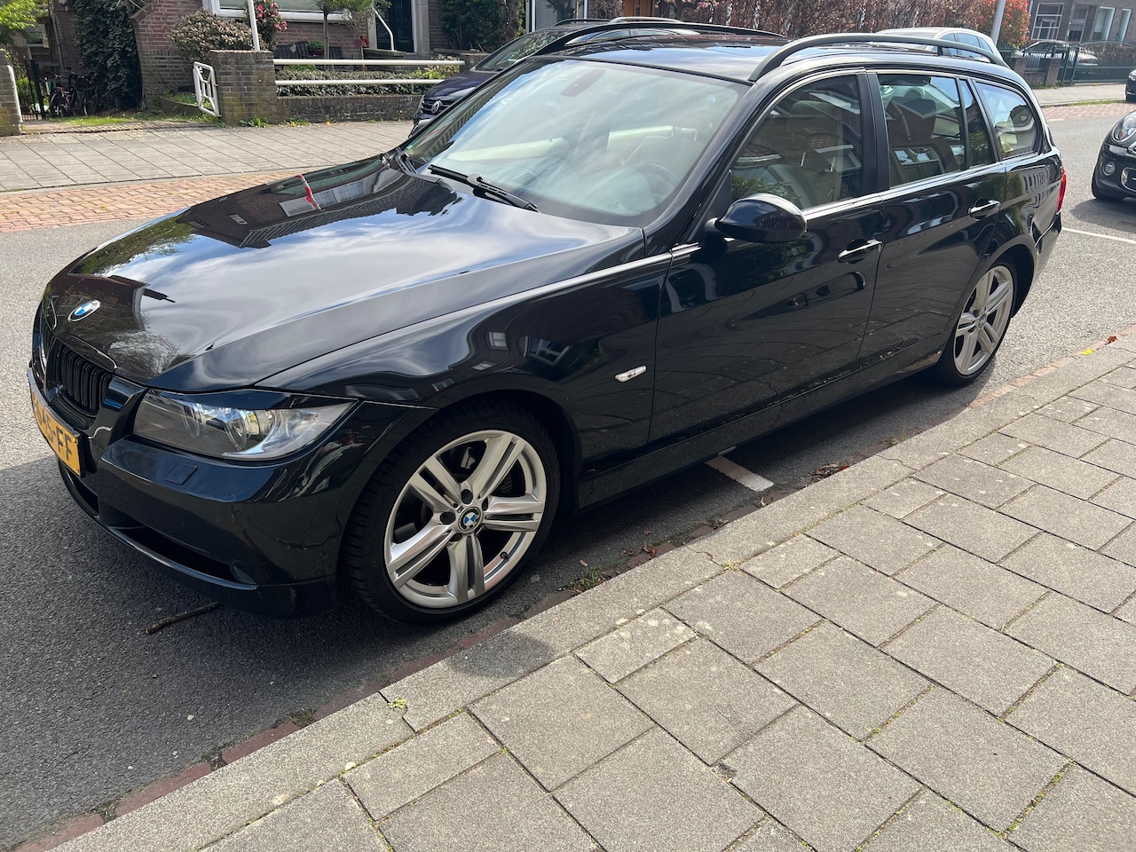 BMW 3-serie Touring - 325xi High Executive 3.0 6-cyl xDrive 4x4 Pano Leer CarPlay Shadow Xenon, mooie staat - AutoWereld.nl