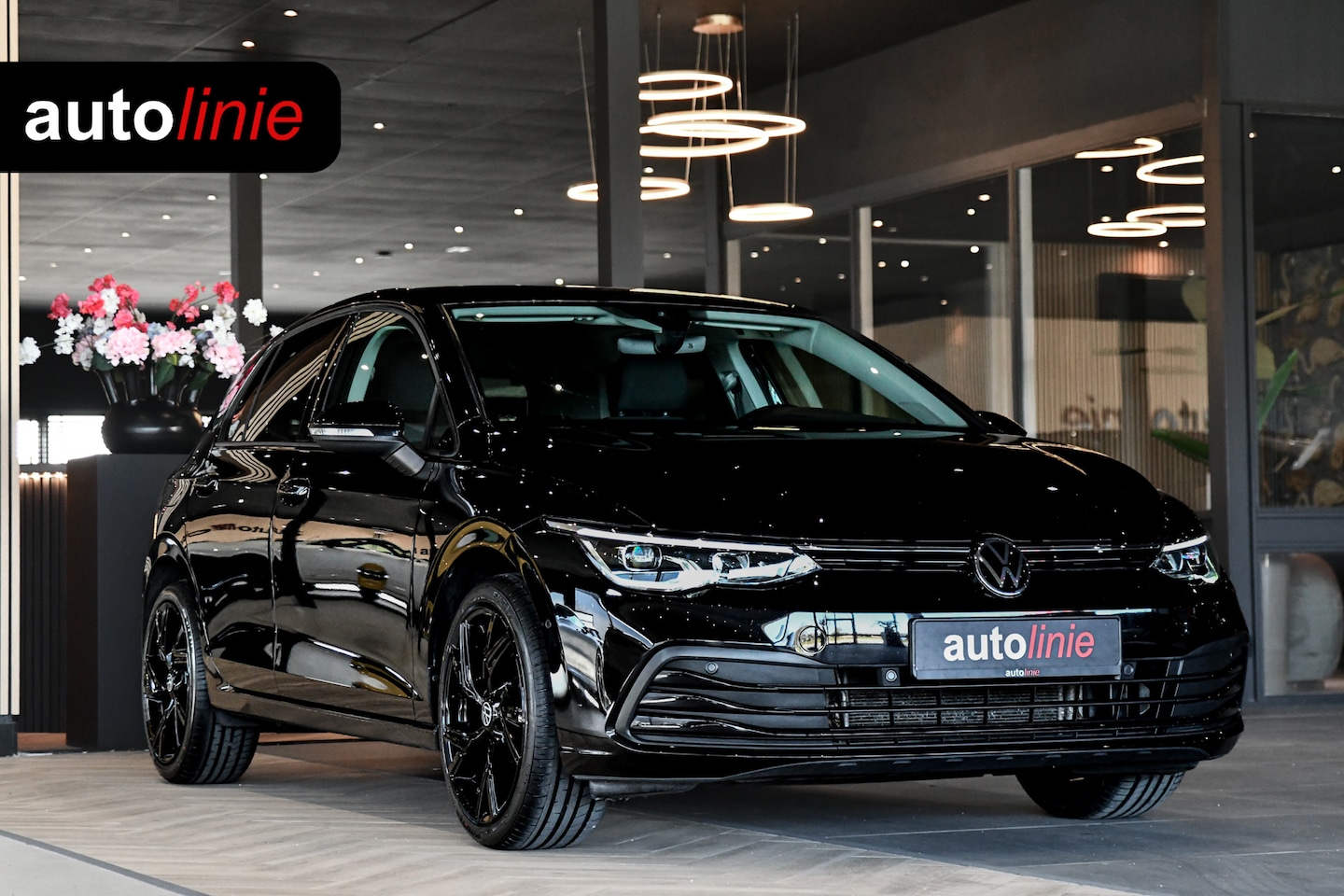 Volkswagen Golf - 1.0 TSI Life Business 1.0 TSI Life Business, LED, ACC, Memory, Carplay, Alcantara, Digital, Stoelverwarming, Sfe - AutoWereld.nl