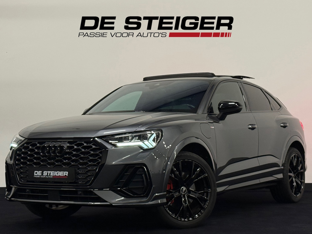 Audi Q3 Sportback - 45 TFSI e 3 x S-Line ACC Pano 360 Sfeer - AutoWereld.nl