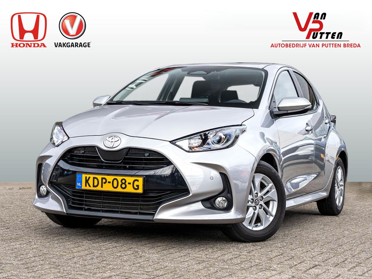 Toyota Yaris - 1.5 Hybrid Business Automaat | Stoel / stuurverwarming | Camera | PDC voor en achter | Car - AutoWereld.nl