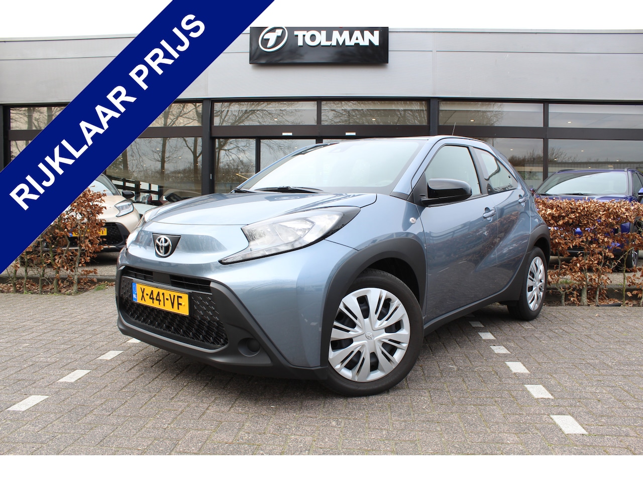 Toyota Aygo X - 1.0 VVT-i MT Play 2e Paasdag open van 10:00 - 15:00 | Rijklaar | NL-auto | Apple/Android | - AutoWereld.nl