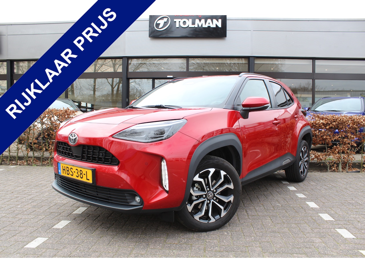 Toyota Yaris Cross - 1.5 Hybrid 115 First Edition Comfort Pack 2e Paasdag open van 10:00 - 15:00 | Rijklaar | N - AutoWereld.nl