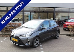Toyota Yaris - 1.5 Hybrid Design | Rijklaar | Navi | "Trekhaak" | Clima | Cruise | Dealer onderh. | All s