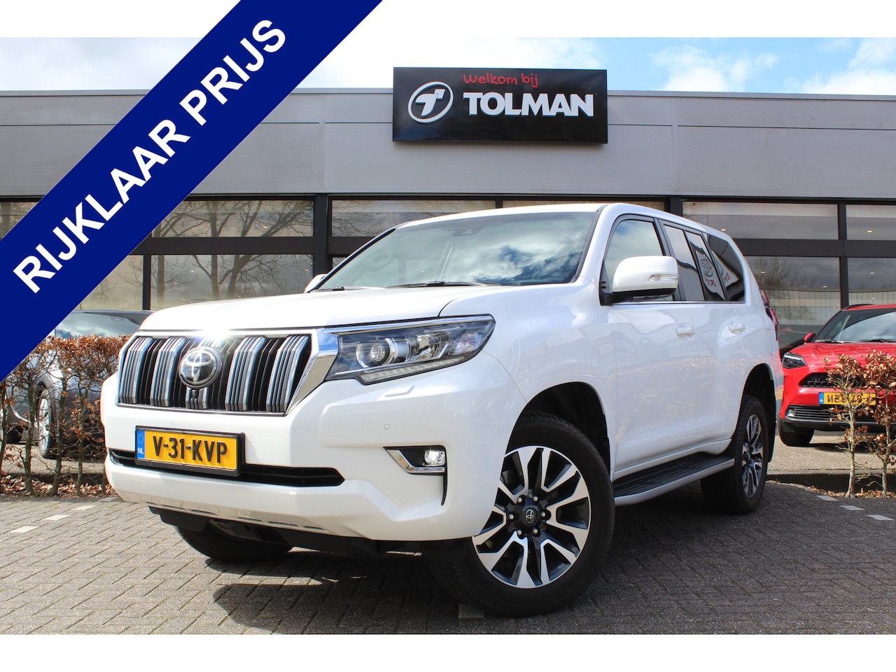 Toyota Land Cruiser - 2.8 D-4D-F Professional Window Van 2e Paasdag open van 10:00 - 15:00 | Rijklaar | Trekhaak - AutoWereld.nl
