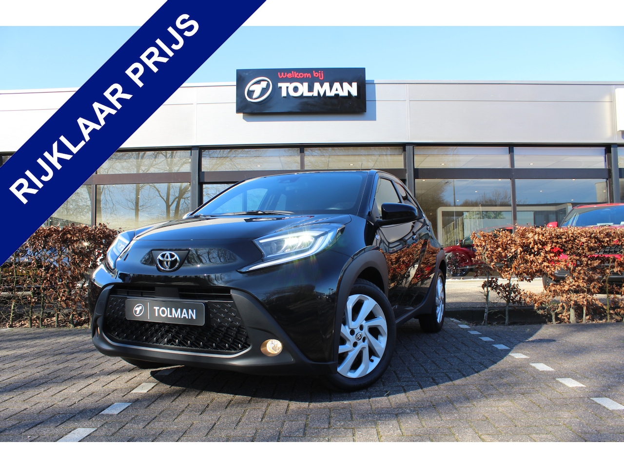 Toyota Aygo X - 1.0 VVT-i MT x-First 2e Paasdag open van 10:00 - 15:00 | Rijklaar | Stoelverw. | Clima | L - AutoWereld.nl