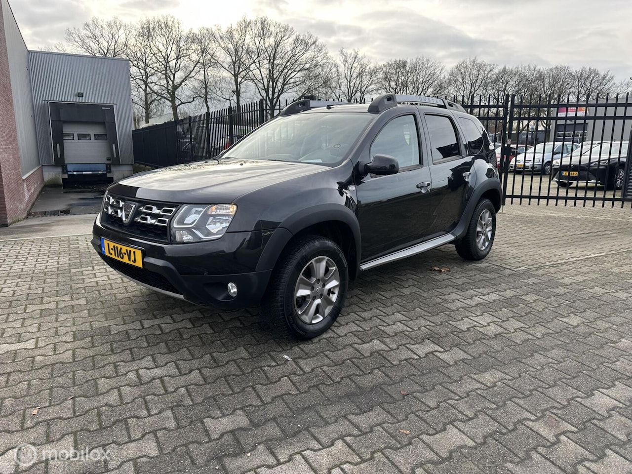 Dacia Duster - 1.5 dCi S&S 4x4 Blackshadow ex bpm - AutoWereld.nl