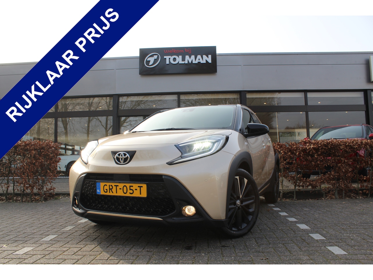 Toyota Aygo X - 1.0 VVT-i MT Premium 2e Paasdag open van 10:00 - 15:00 | Rijklaar | Stoelverw. | Sensoren - AutoWereld.nl