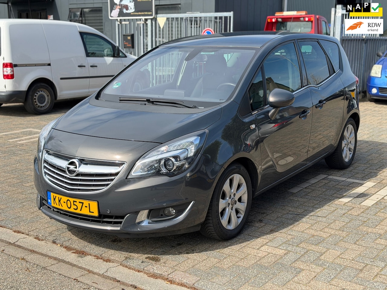 Opel Meriva - 1.4 Turbo Blitz | LEDER | STOELVERWARMING | LED | NAVI | TREKHAAK | CRUISE | ONDERHOUDSBOE - AutoWereld.nl