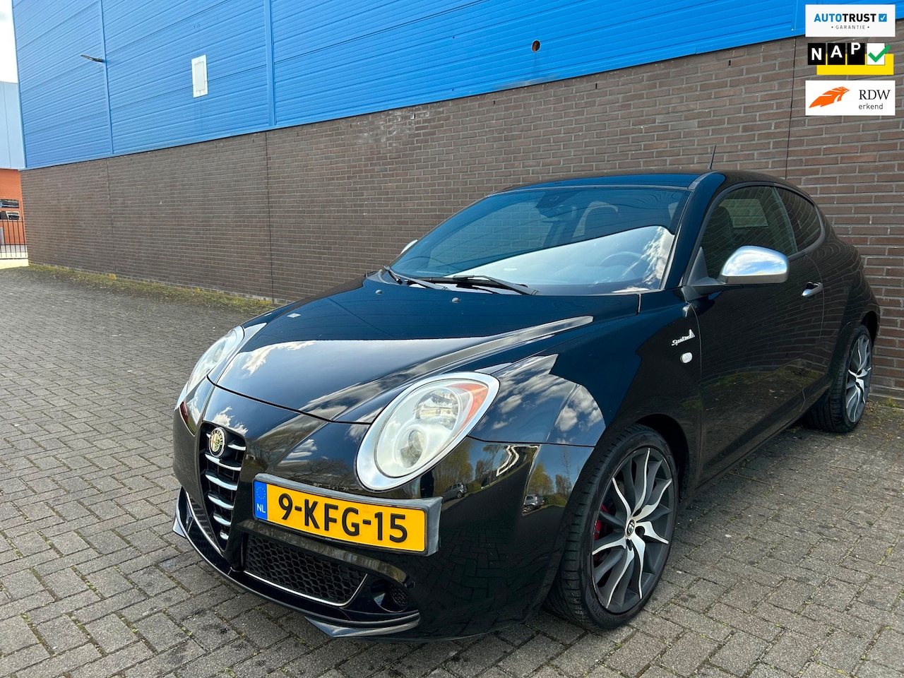 Alfa Romeo MiTo - 0.9 TwinAir Distinctive | 18” LM Velgen | Parkeersensoren | Cruise | Climate | Multimedia - AutoWereld.nl