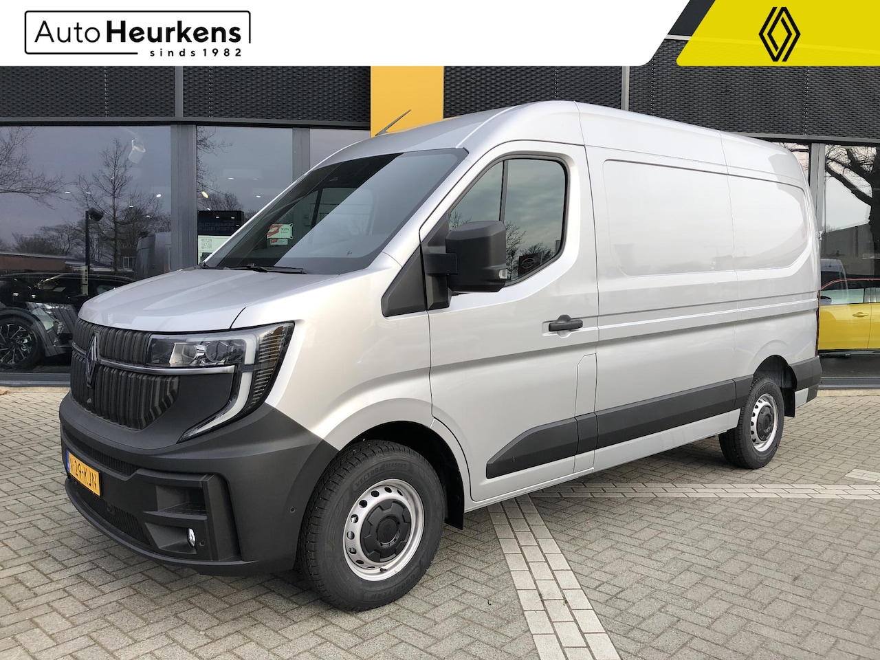 Renault Master - T35 2.0 dCi 130 L2H2 Advance | Demovoordeel | BTW Auto | NL Auto | 1e Eigenaar | - AutoWereld.nl