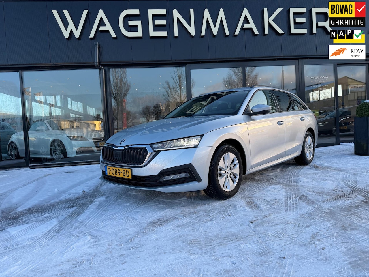 Skoda Octavia Combi - 1.0 e-TSI Business Edi AUT|NAV|DealerOH - AutoWereld.nl