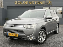 Mitsubishi Outlander - 2.0 PHEV instyle 2e Eigenaar, Trekhaak, Navi, Camera, Clima, Cruise, Stoelverwarming, Schu