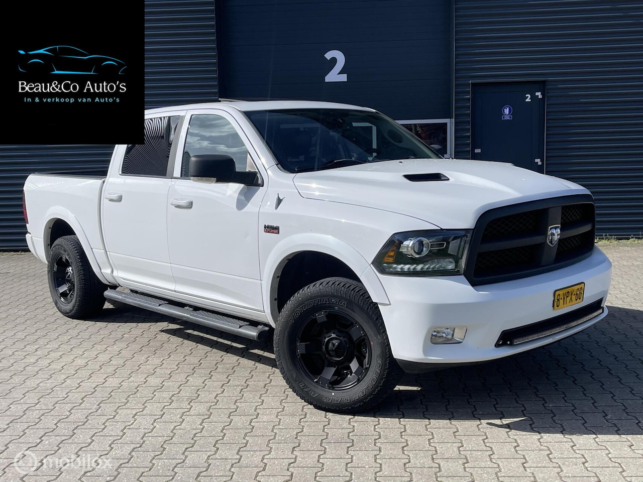 Dodge Ram 1500 - Sport 5.7 V8 HEMI|3500KG|Prachtige Staat! - AutoWereld.nl