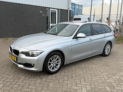 BMW 3-serie Touring - 318d Executive 2013 Pano Leer
