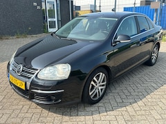 Volkswagen Jetta - 1.4 TSI Sportline Business